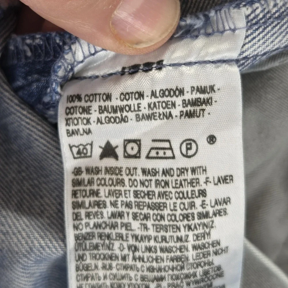 Levis 11867 important